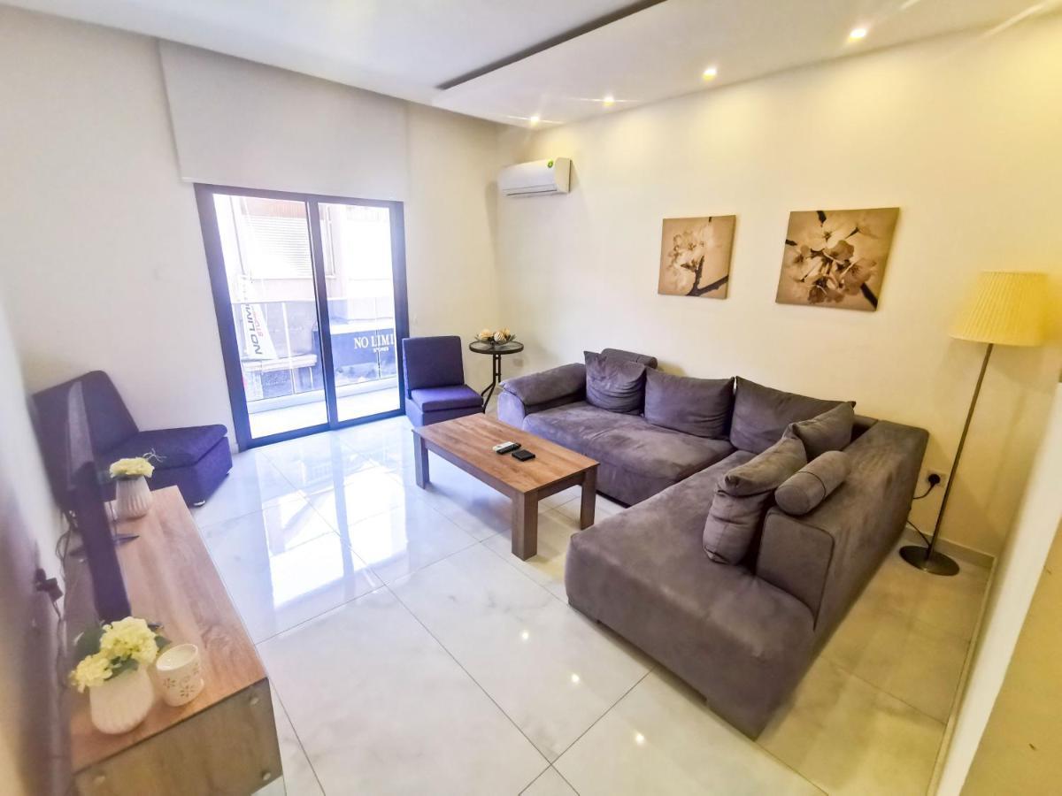The White Pearl Apartment Ларнака Экстерьер фото